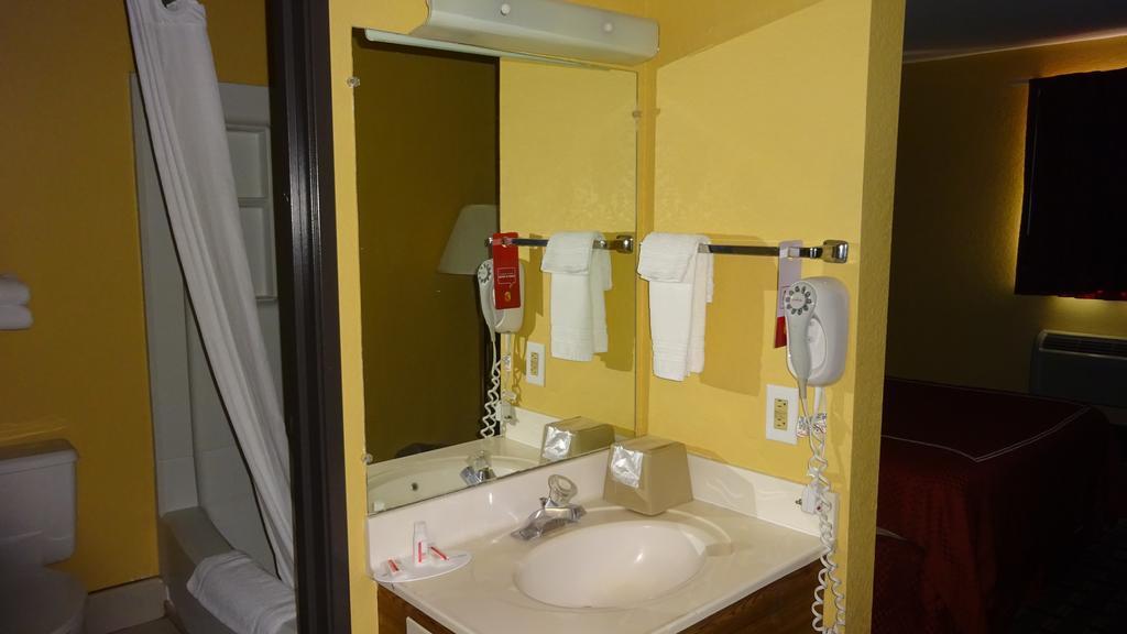 Super 8 By Wyndham 2* Terre Haute