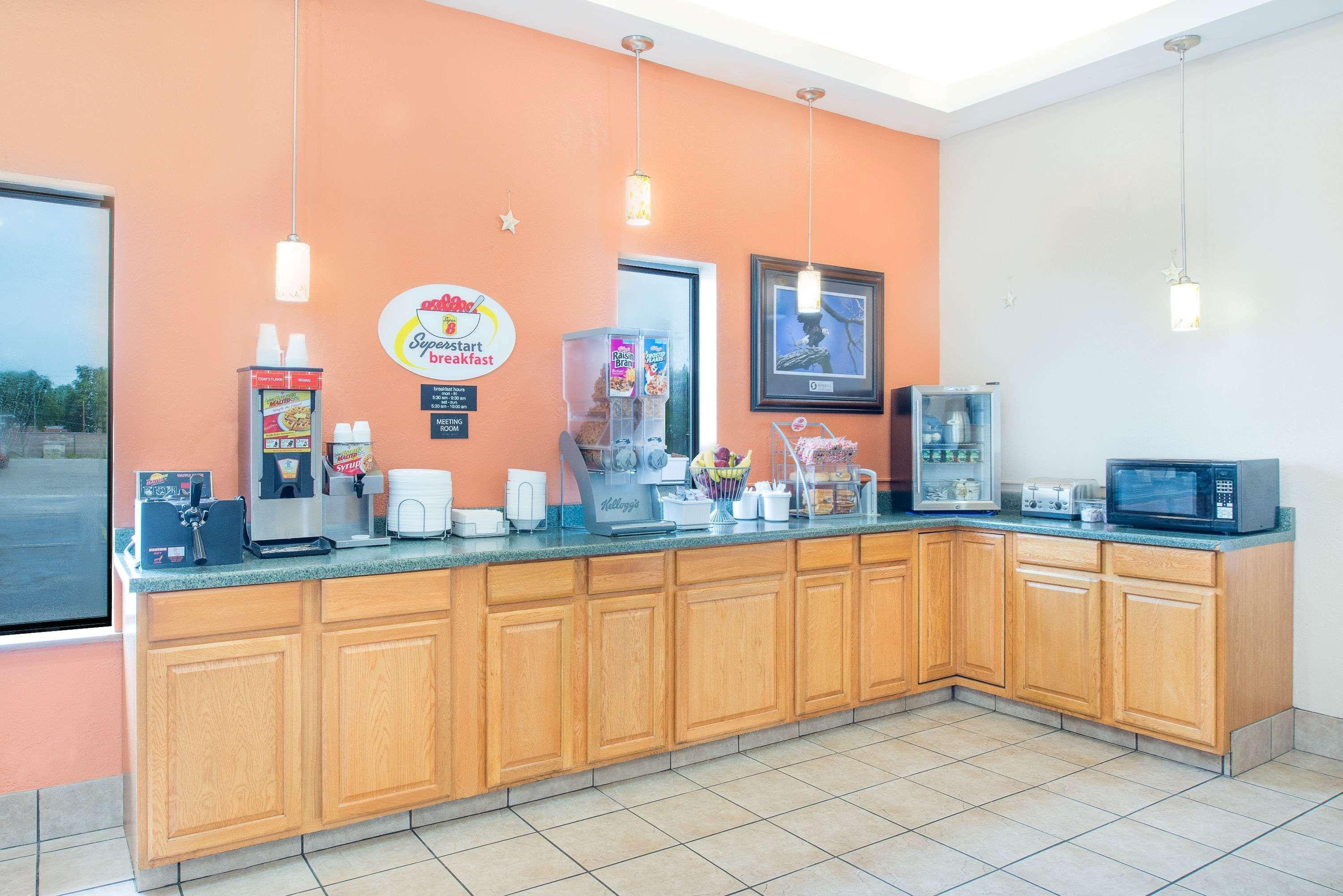 Super 8 By Wyndham Motel Terre Haute