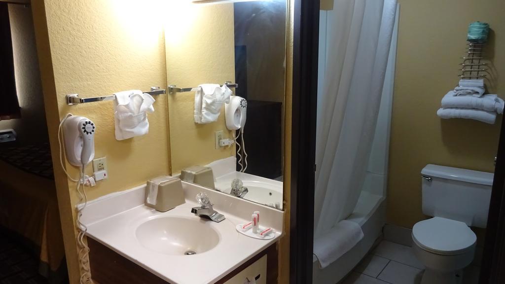 Motel Super 8 By Wyndham 2*