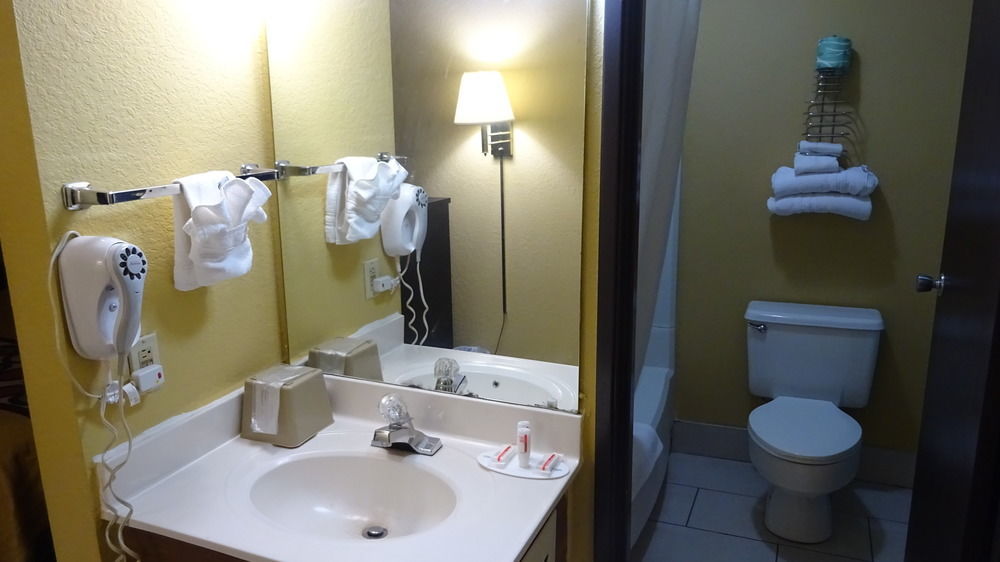 Super 8 By Wyndham